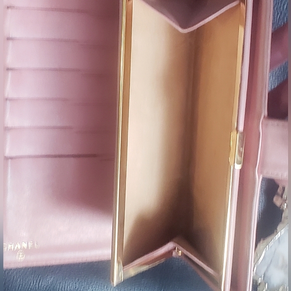 CHANEL PINK CAVIAR LONG WALLET VINTAGE | GOLD HARDWARE👛 - Picture 15 of 16